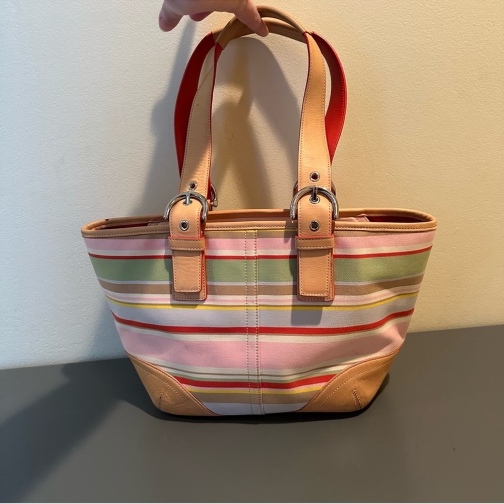 Vintage Y2K Coach Hampton Daisy Tote Multicolored stripes. Style 4435 (2004) - Picture 2 of 8